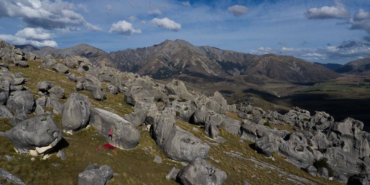 Bouldering Outside - Image Credit Uncle Somebody http://www.unclesomebody.com/blog/?p=1412