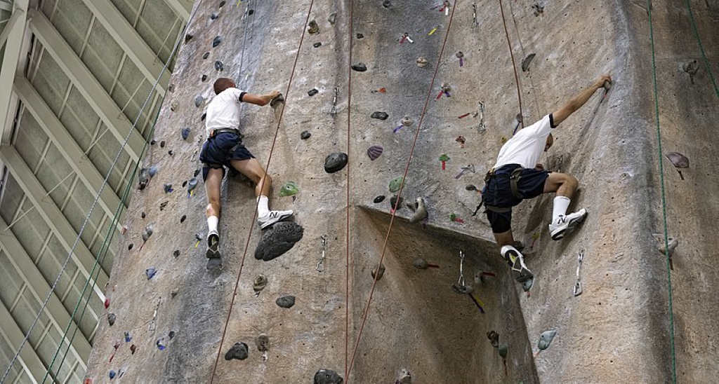 barefoot rock climbing shoes