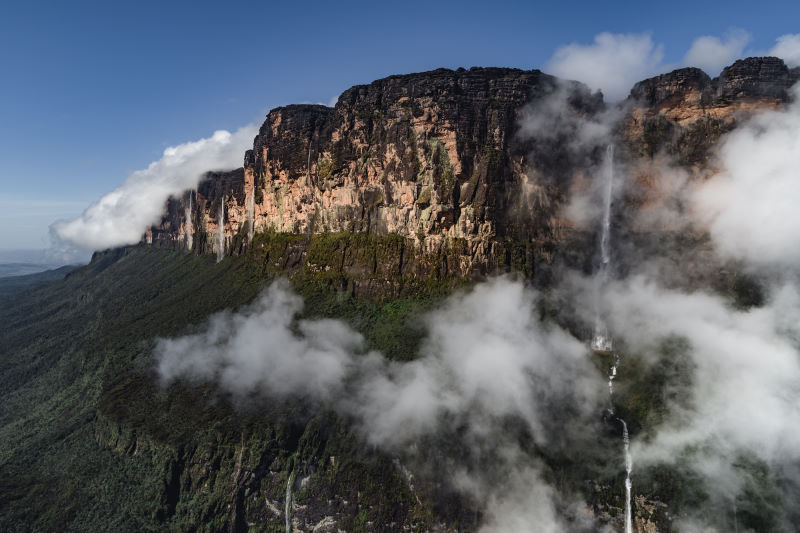 Alex Honnold Mark Synnott Nat Geo Explorer The Last Tepui