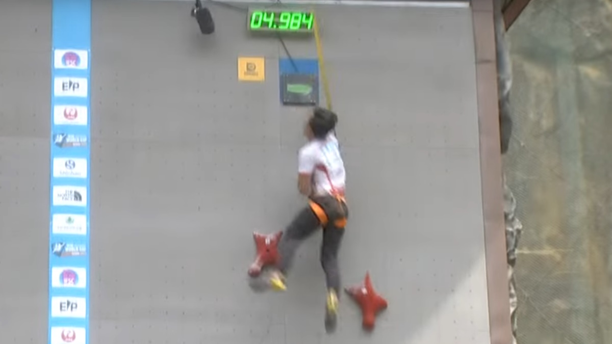 Veddriq Leonardo Breaks 5-Second Speed Climbing Barrier World Record